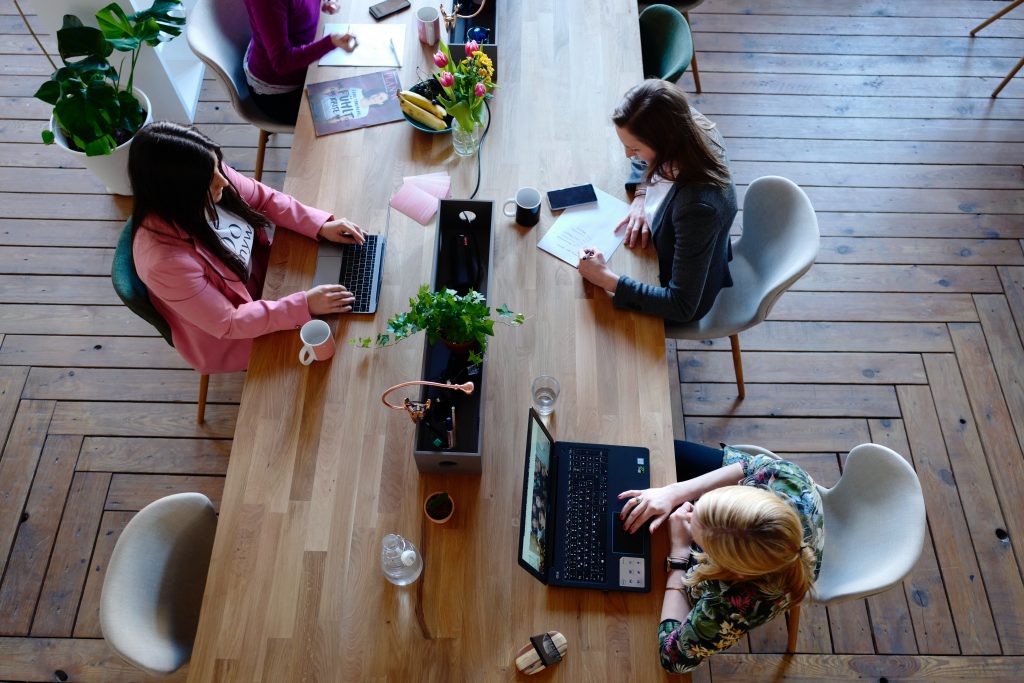 Freelancen of toch niet? De voor- en nadelen voor je op een rij! Flexwerlplekken voor vrouwen en moeders