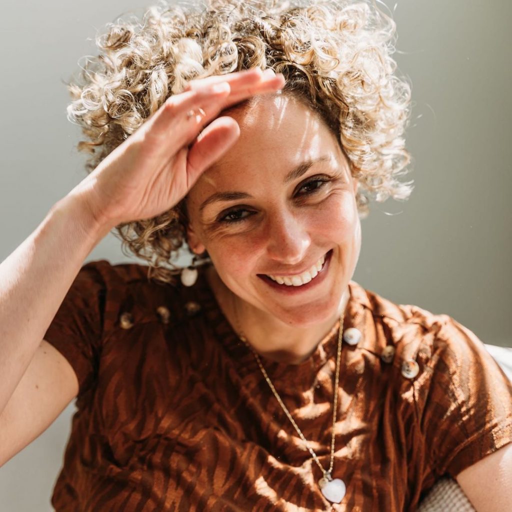Maudy: ‘Hoeveel verandering kun je verwachten in 3 generaties?’ Maudy Gobes oordelen over jezelf en andere moeders